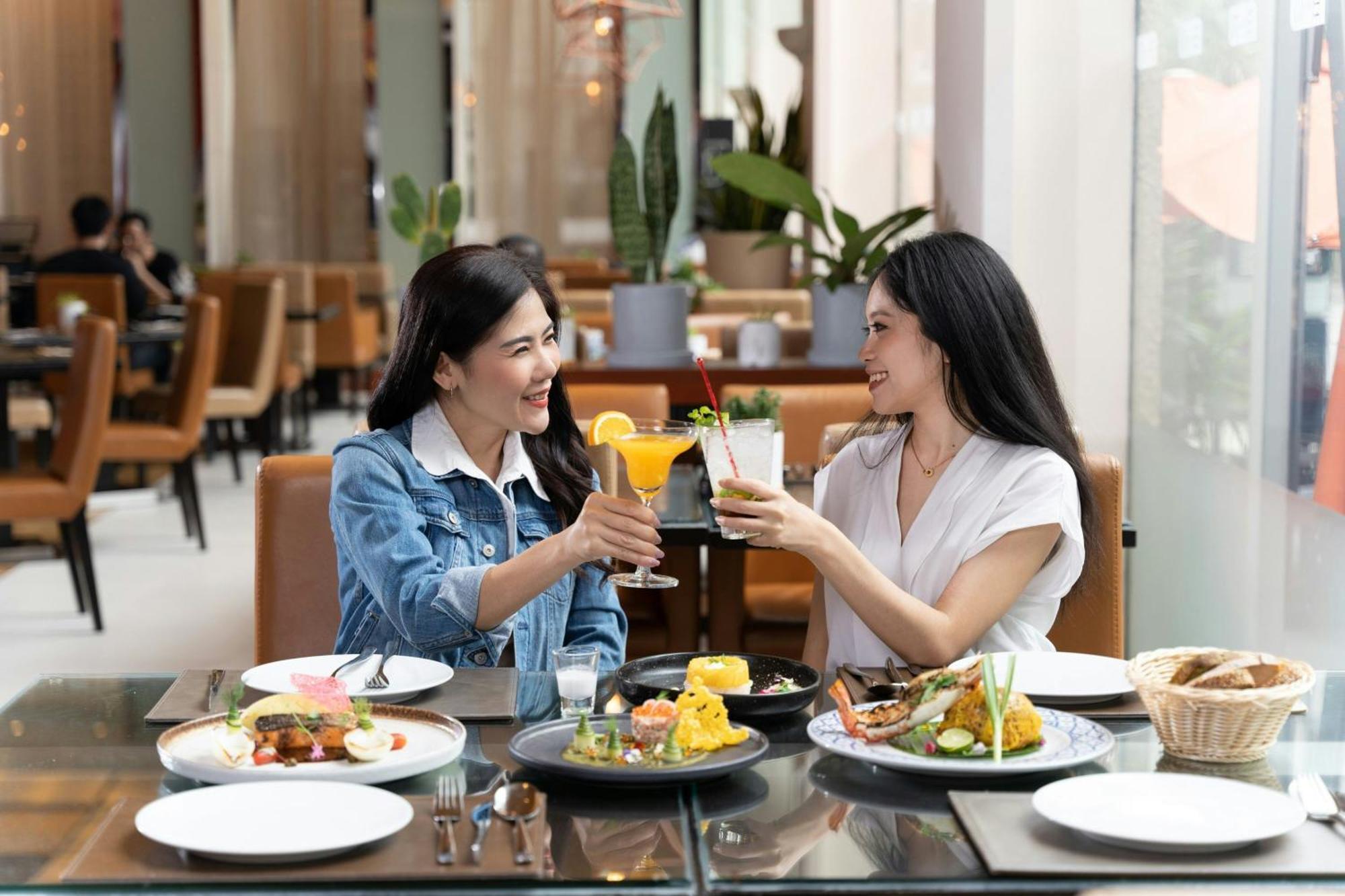 酒店 曼谷素坤逸公园万豪行政公寓 5*